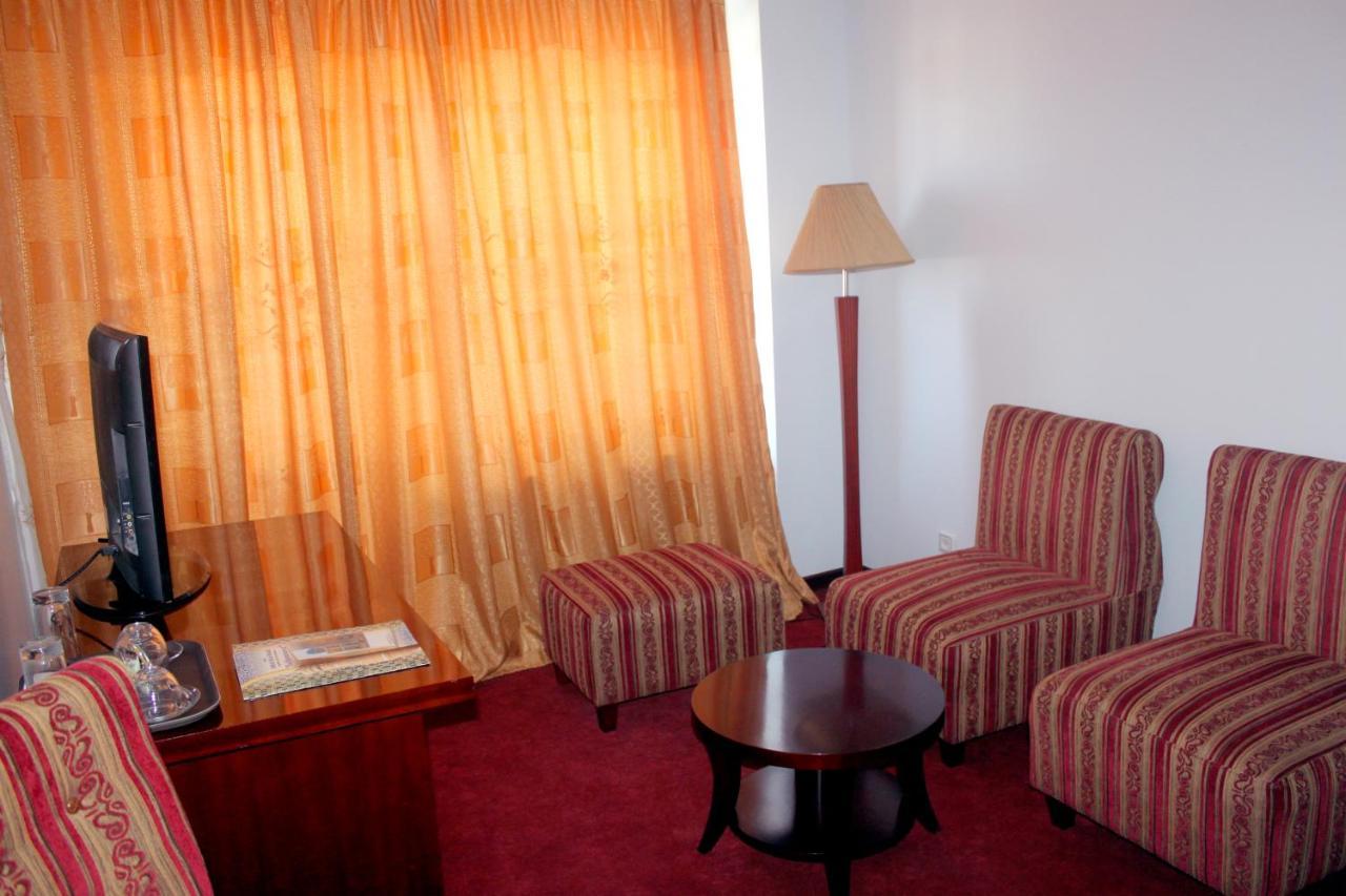 Hotel Grand บูคารา ภายนอก รูปภาพ