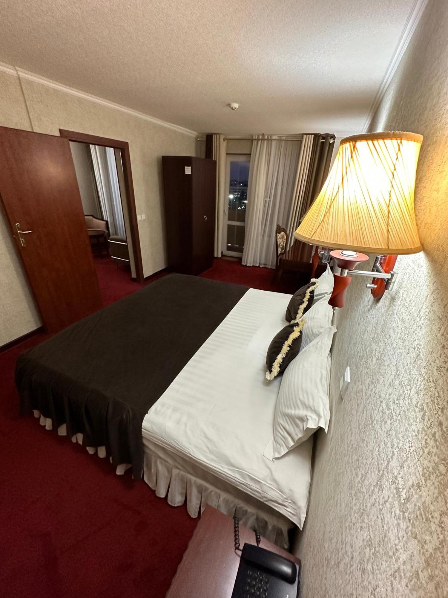 Hotel Grand บูคารา ภายนอก รูปภาพ